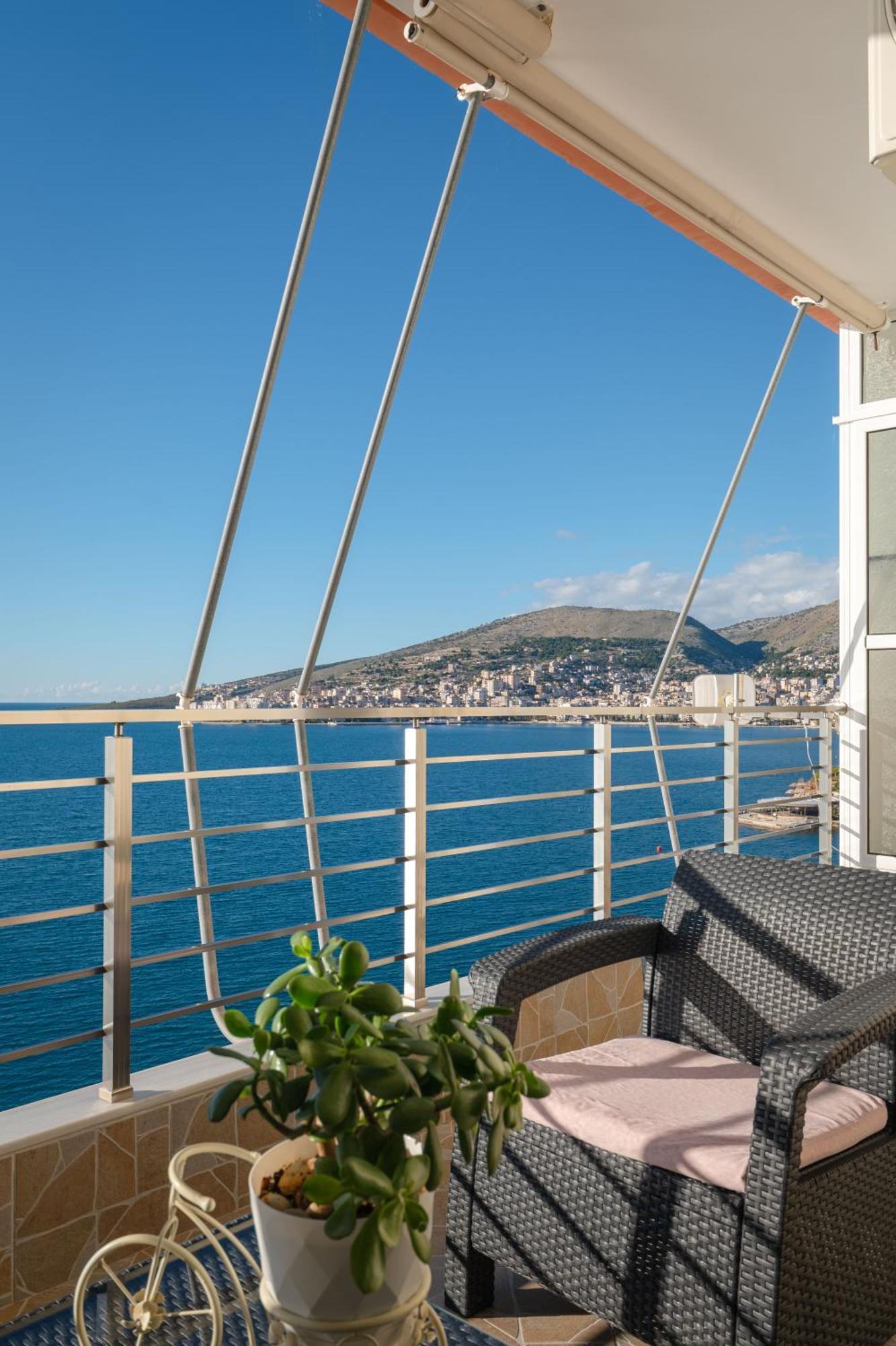 Cavo Paradise Sarandë Buitenkant foto