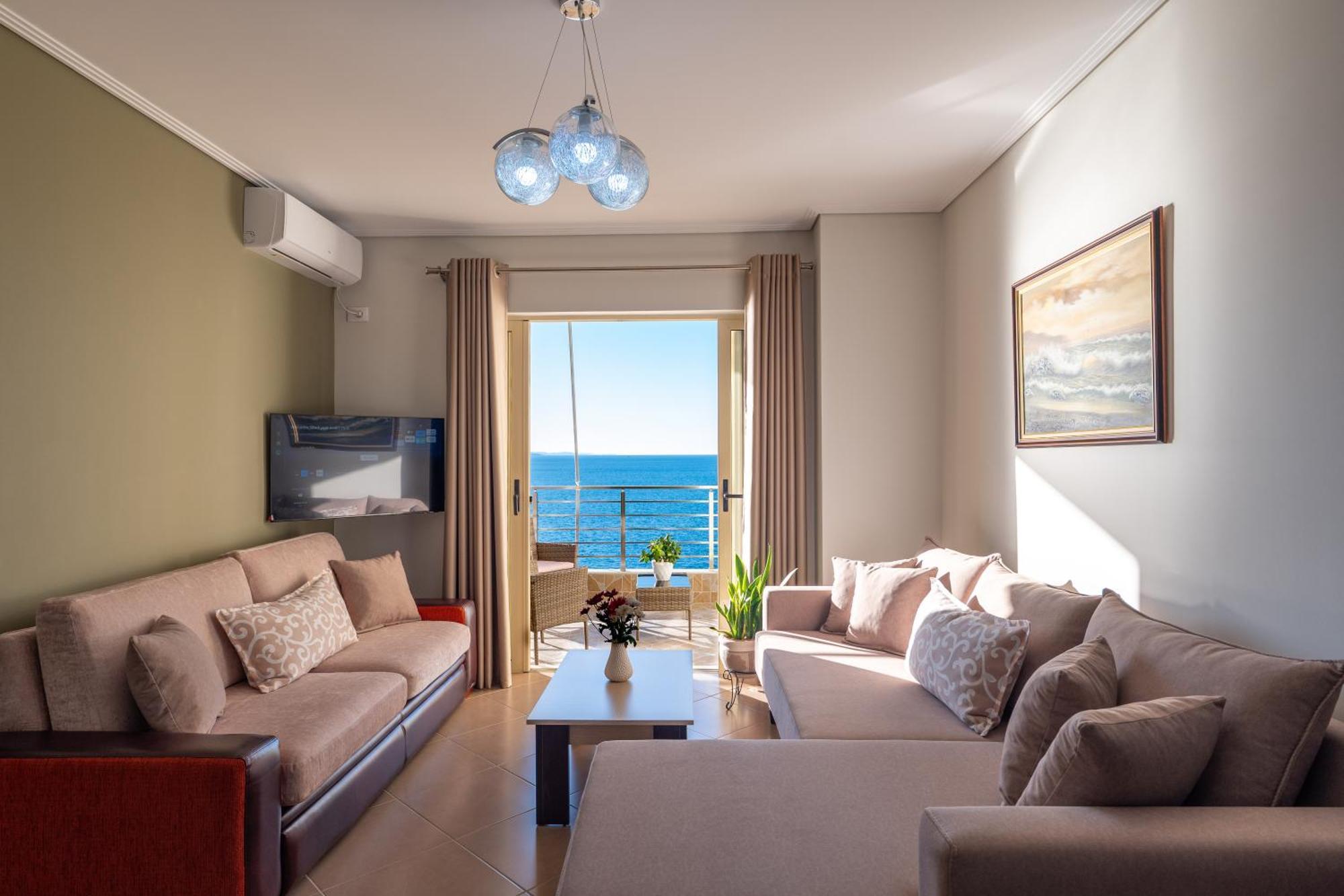 Cavo Paradise Sarandë Buitenkant foto